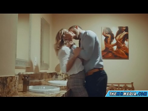 ❤️ Quand une blonde plantureuse vous séduit dans des toilettes publiques. ❤❌ Fucking at us fr.hentaisaturn.ru  ❤